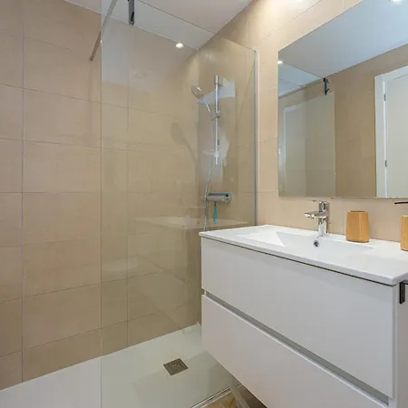 Apartment 3br Marina Real - Terrace, Pool & Garage