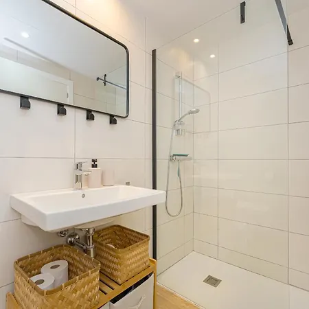 3br Marina Real - Terrace, Pool & Garage Denia